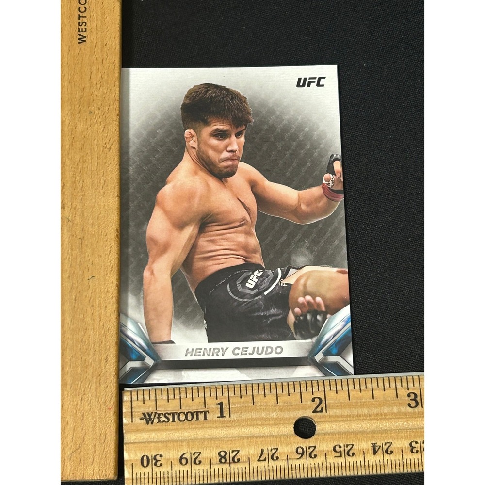 Henry Cejudo UFC Card MMA Fighter Collectible Memorabilia Trading‎ Card